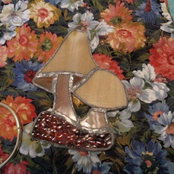 RETRO COUNTRY STYLE MUSHROOMS BEADS HANG NECKLACE CASE STENCILS FISH LEAVES LOY - Picture 8 of 13